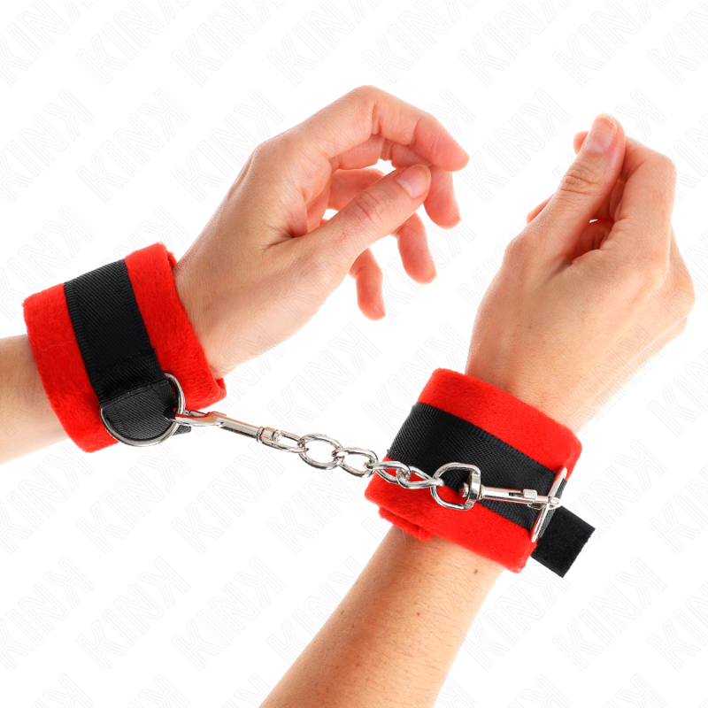 KINK - BEGINNER FUR HANDCUFFS BLACK-RED 30 X 7 CM